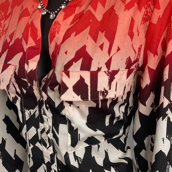 Calvin Klein Red to White Ombré Top - Picture 3 of 7